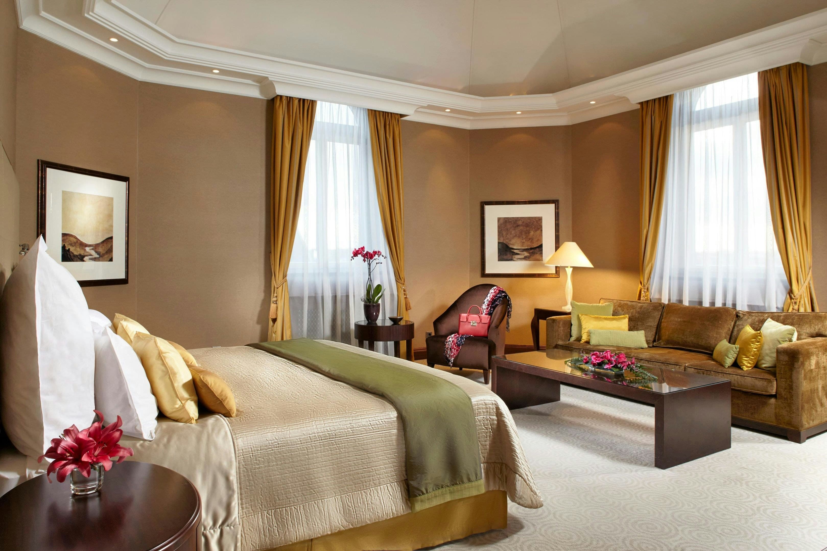 City Break at Corinthia - photo 2