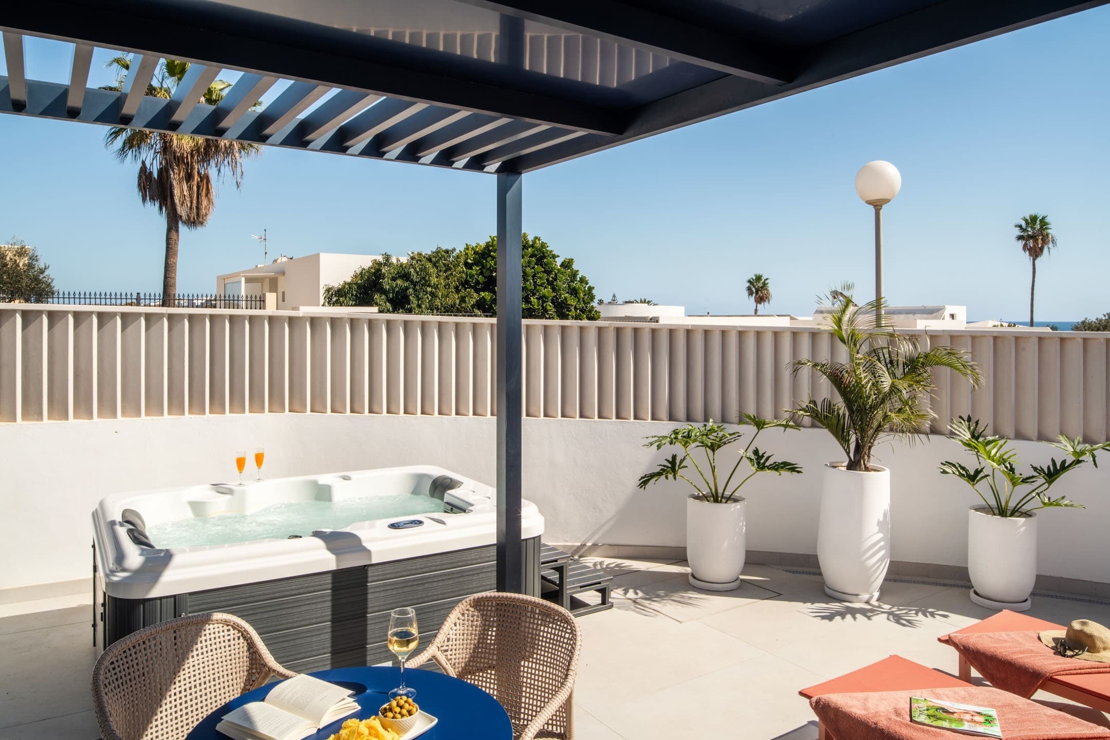 Nazaret Beach Apartments - photo 3