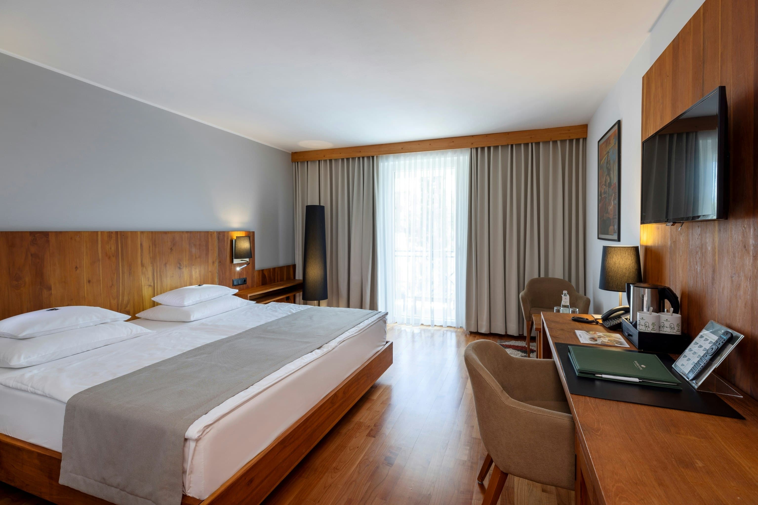 Rogner Hotel Tirana - photo 2