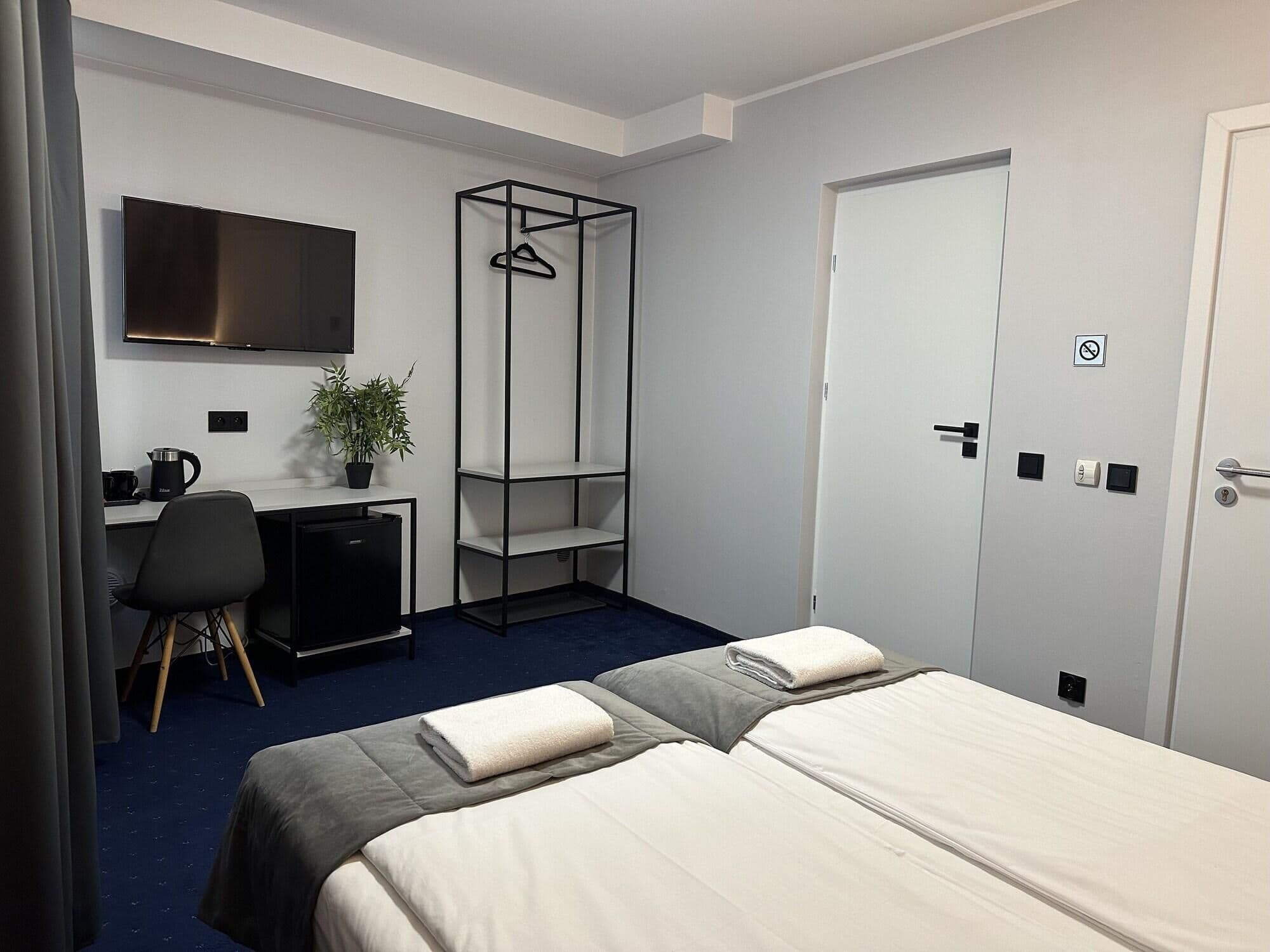 Cube House Aparthotel - photo 3