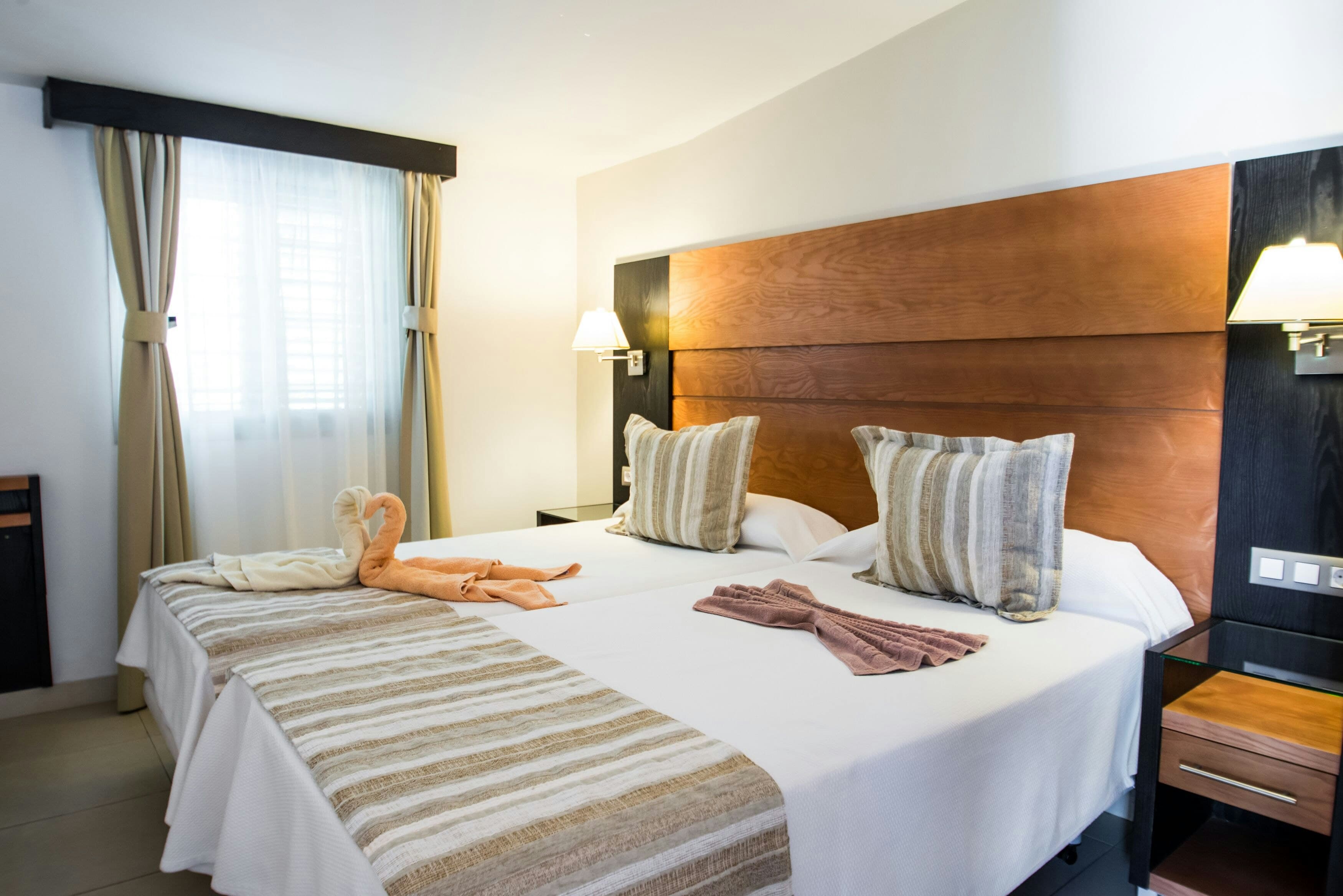 HL Miraflor Suites - photo 2