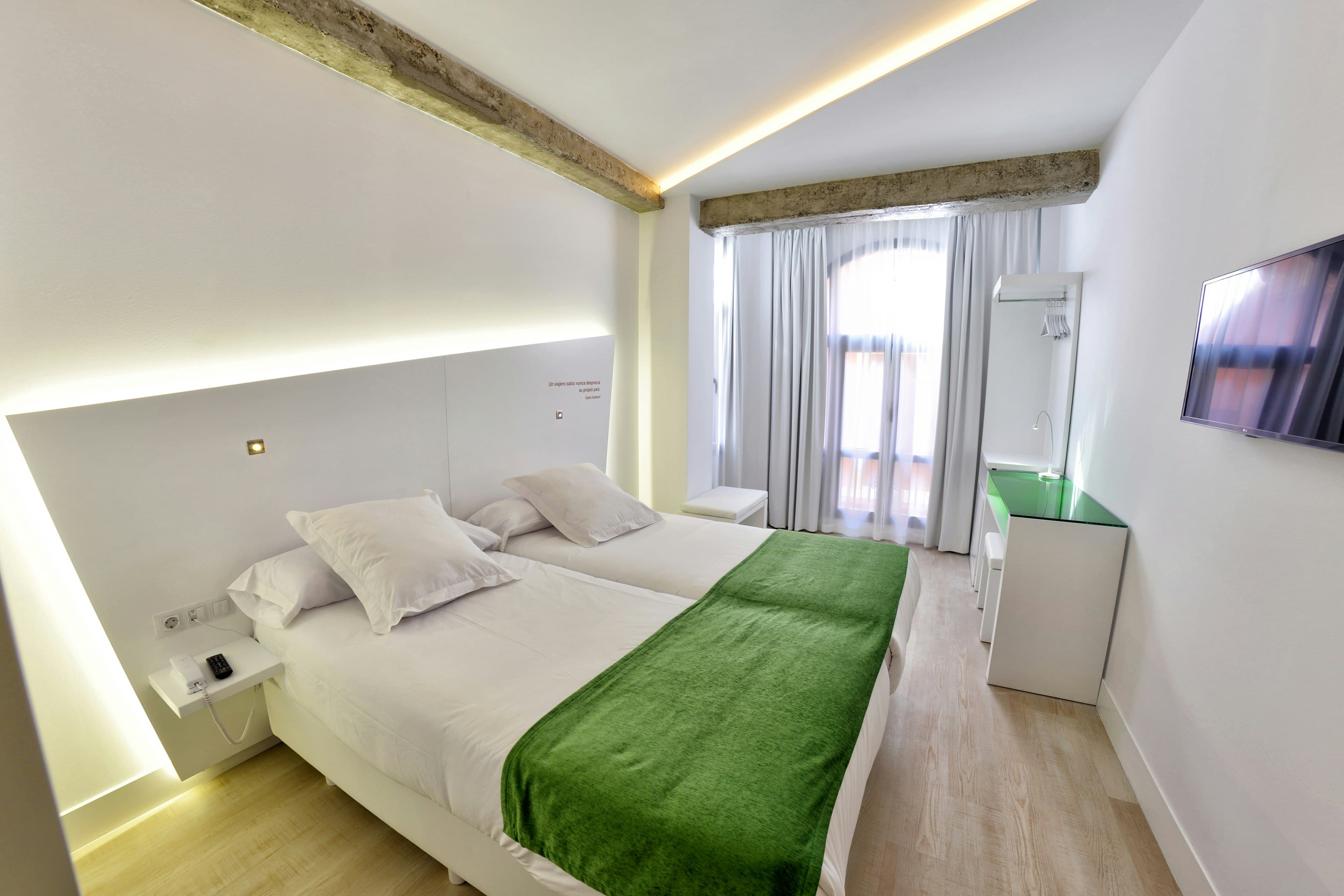 Atarazanas Malaga Hotel - photo 2