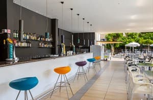 Mayfair Hotel - photo 2