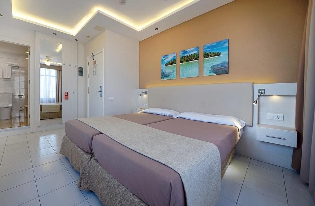 Playa del Ingles Getaway - photo 2