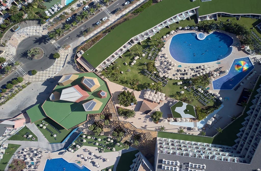 Radisson Blu Resort - photo 2