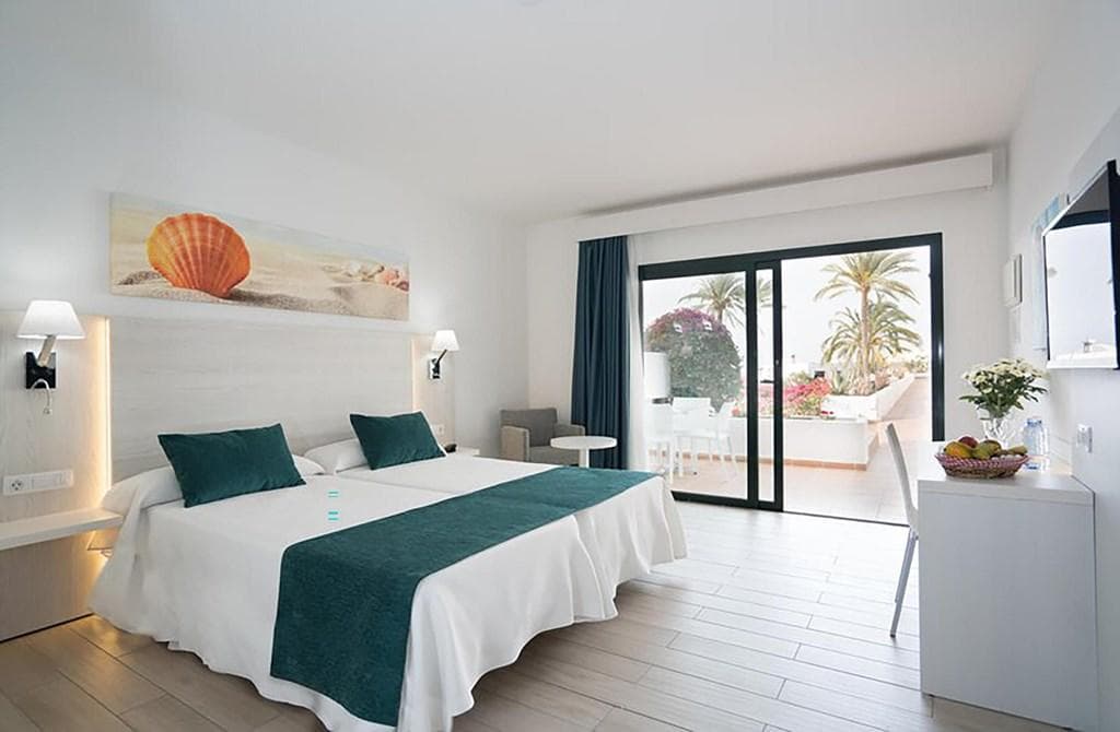 THB Flora Holiday - photo 2