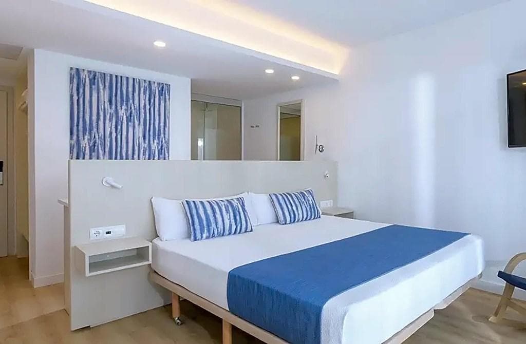Blau Punta Reina Resort - photo 2