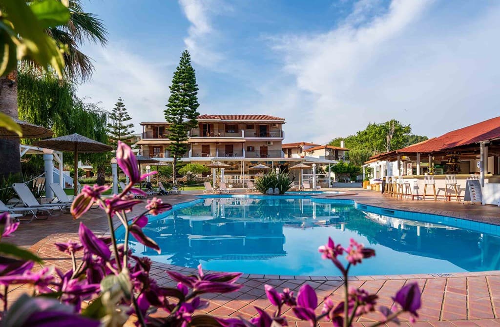 3 *Almira Hotel
