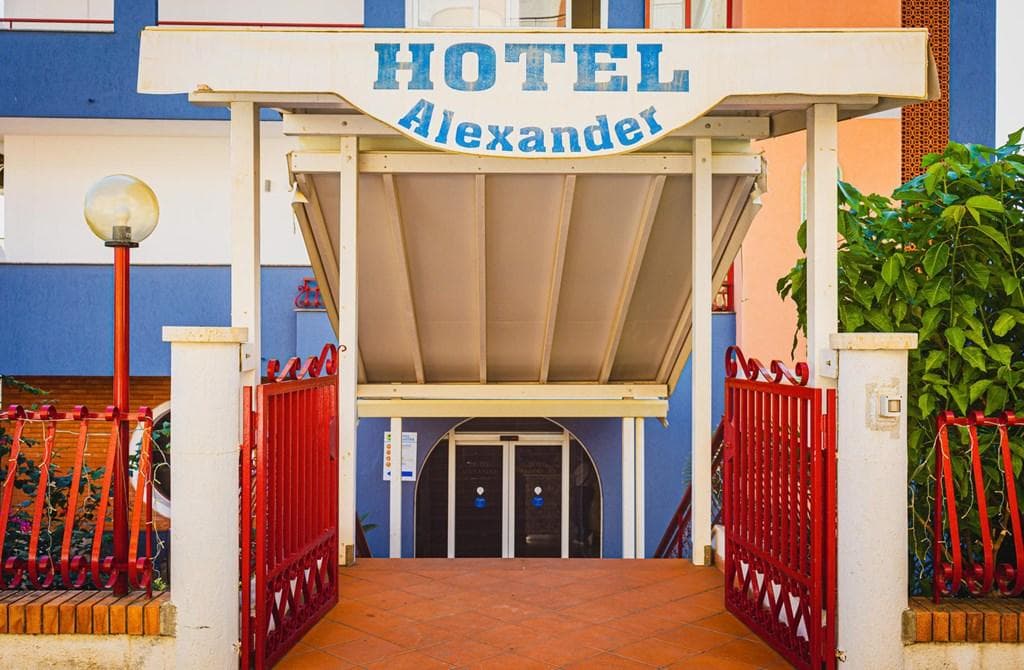 Hotel Alexander in Sicily - photo 3