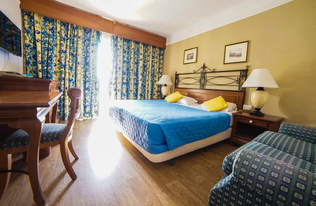 Bugibba, Topaz Hotel - photo 2