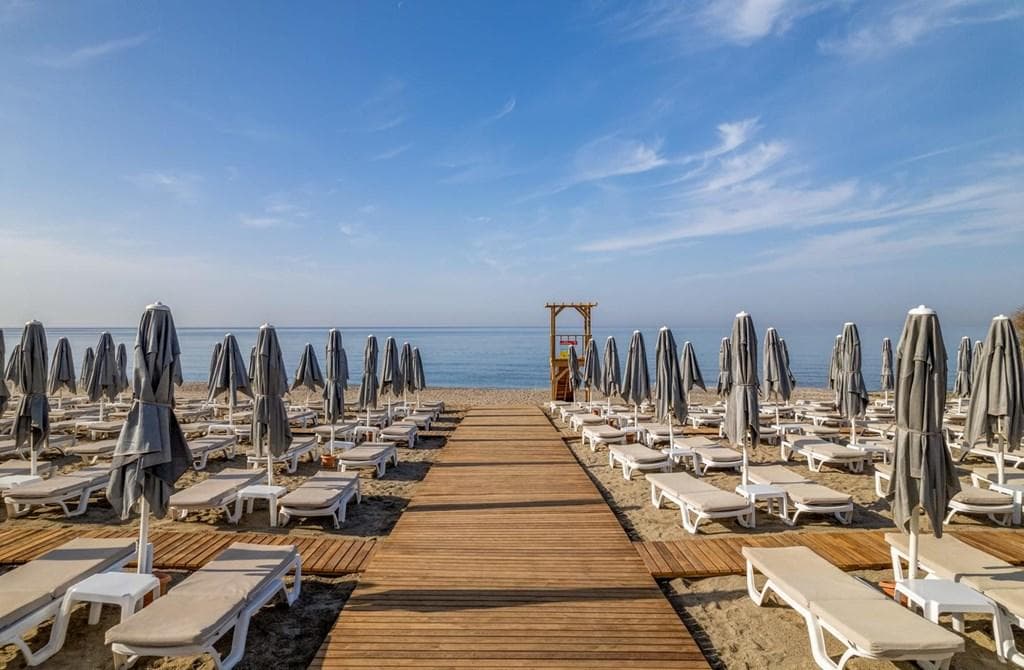 Royal Garden Beach - photo 2