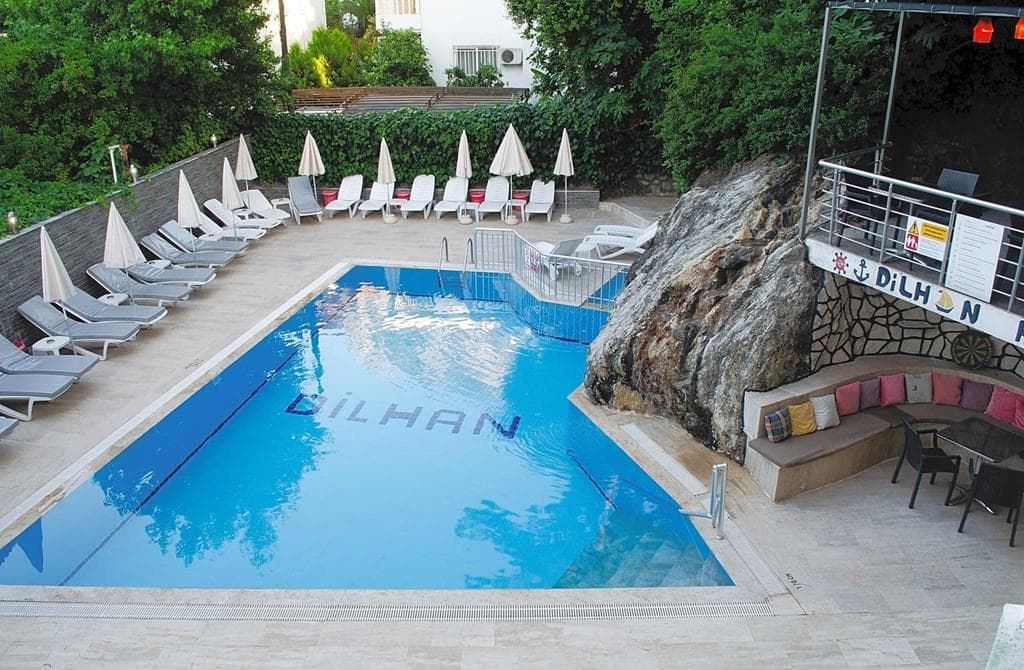 Icmeler, Dilhan Hotel
