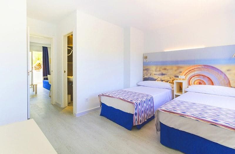 One Bedroom Apartment - photo 2