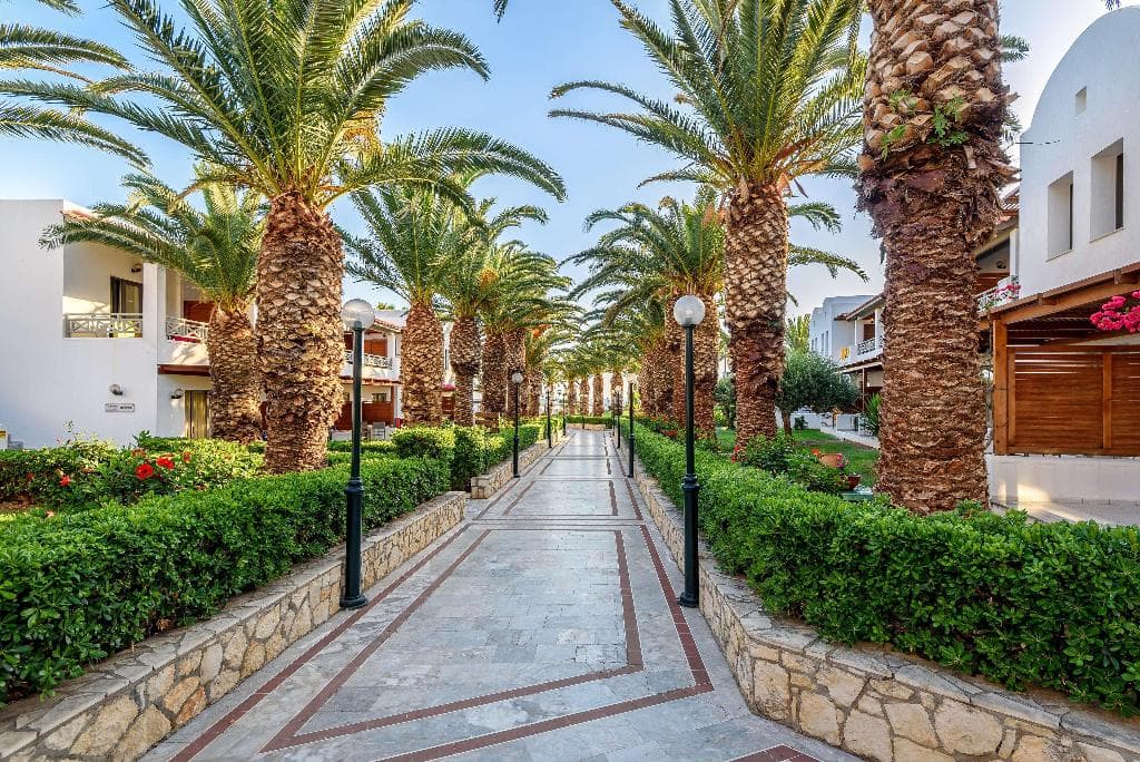 Beach Resort Getaway - photo 2