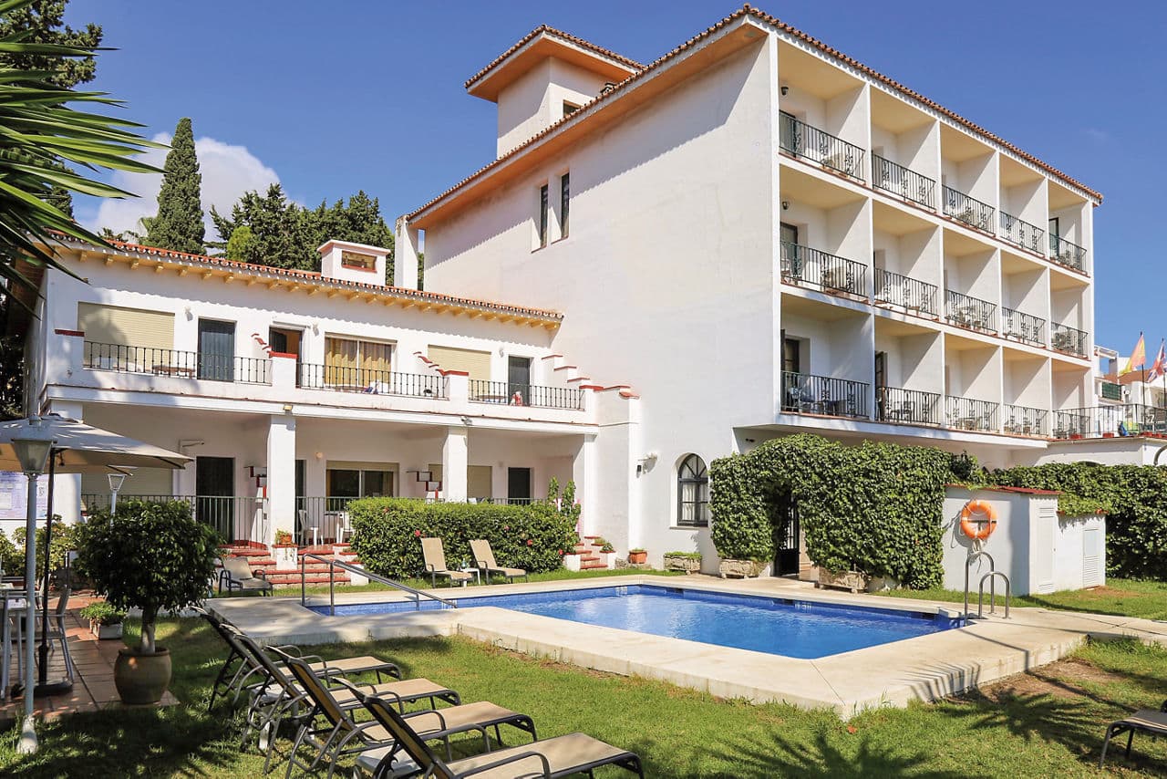 Costa Del Sol Getaway - photo 3