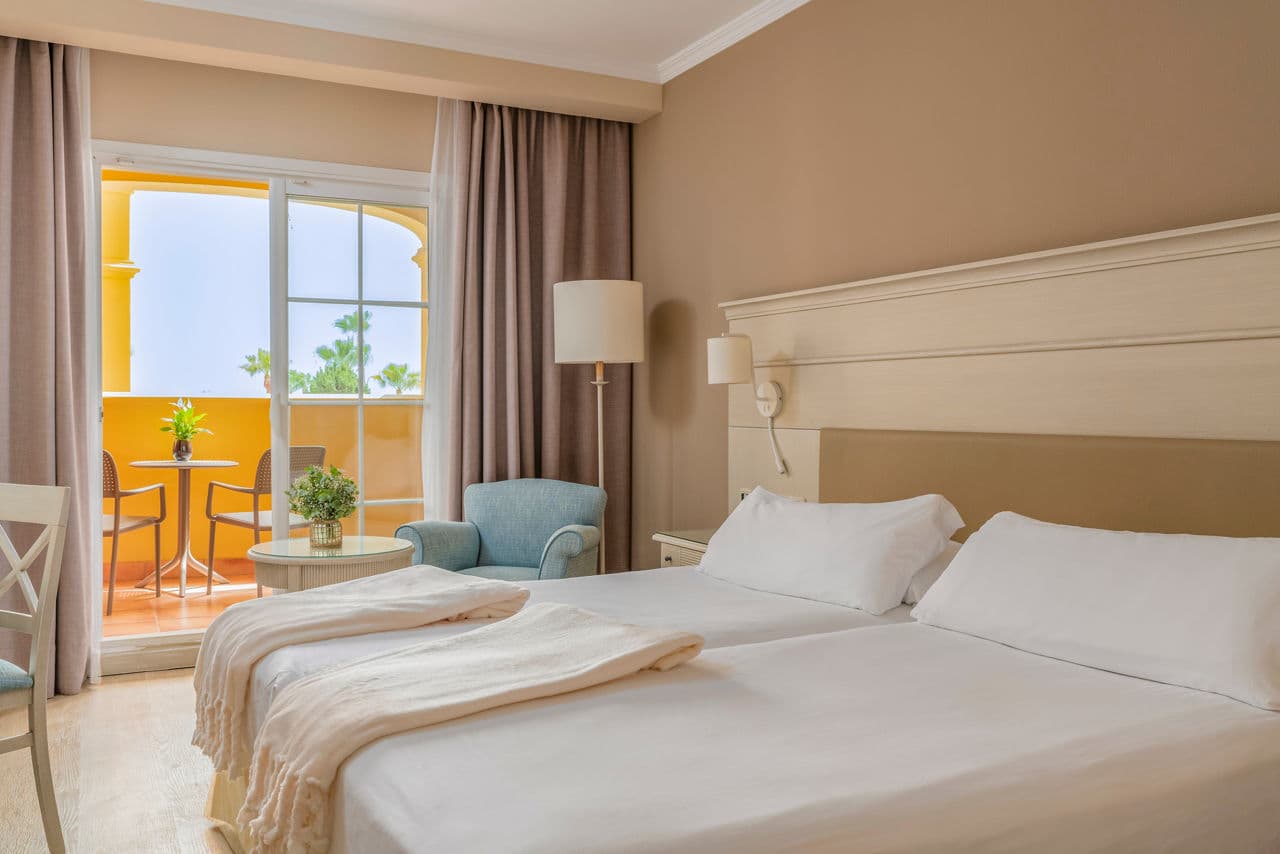 Iberostar Waves Malaga Playa - photo 2