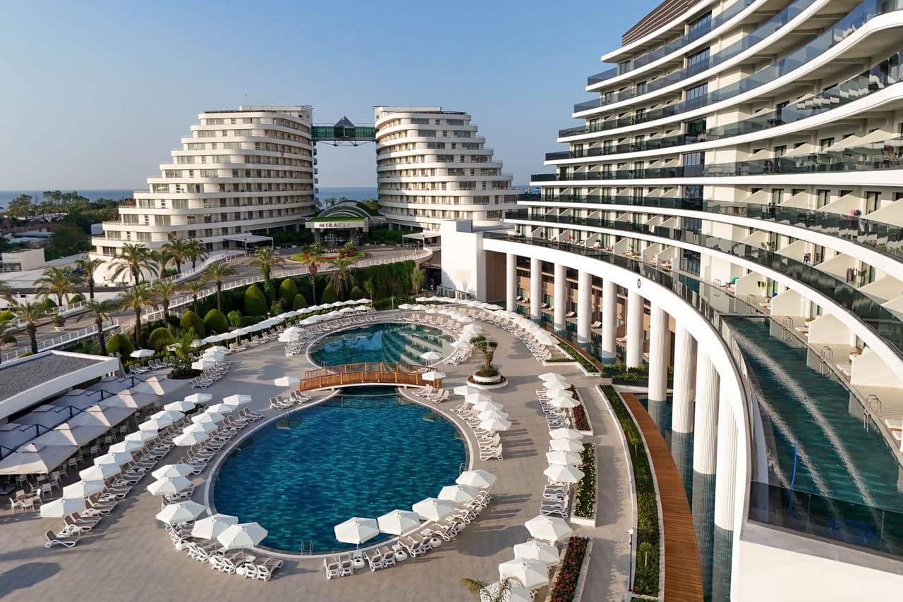 Miracle Resort Hotel