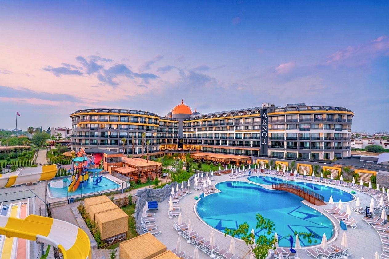 Arnor Deluxe Hotel - main photo