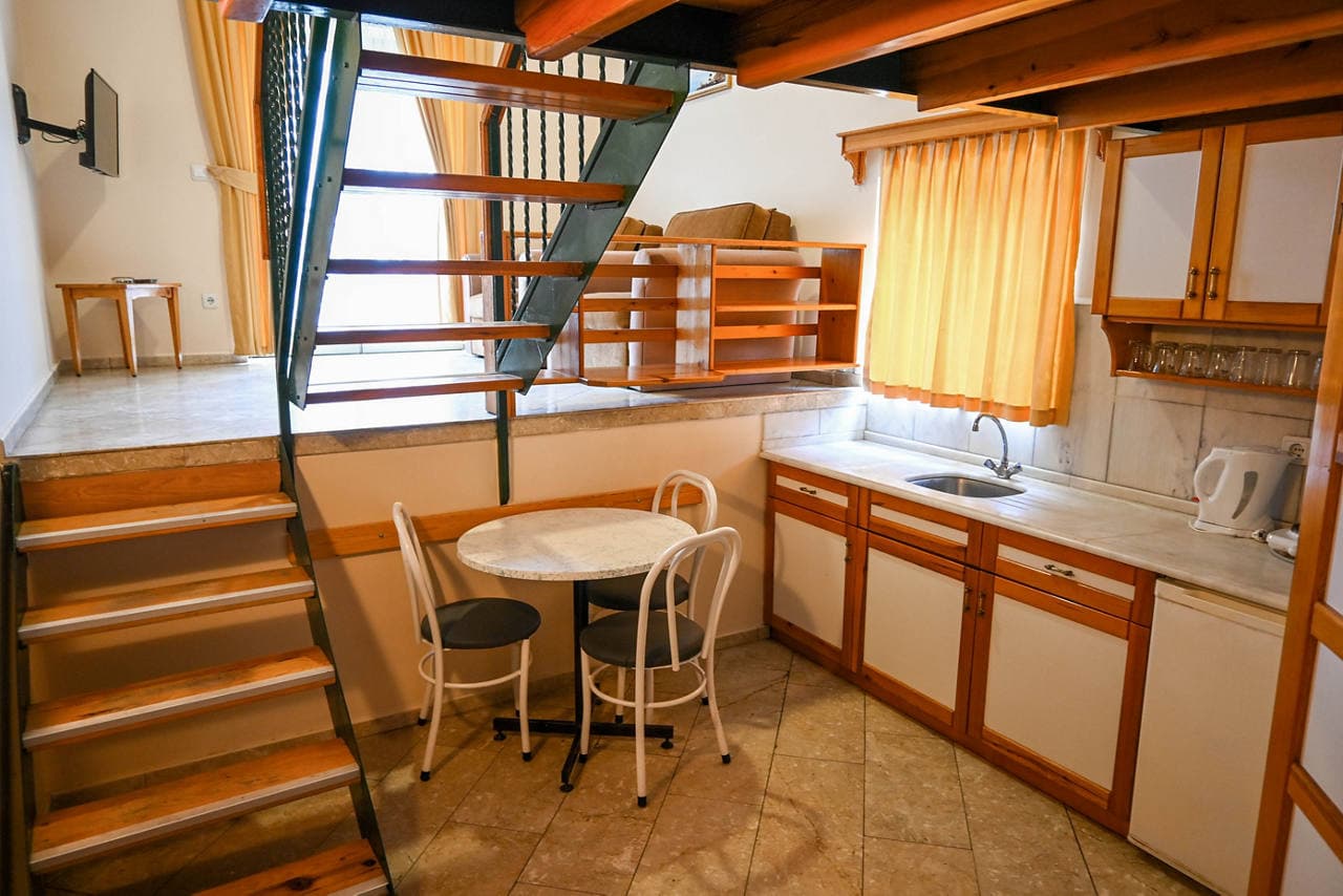 Green House Apartments - photo 3