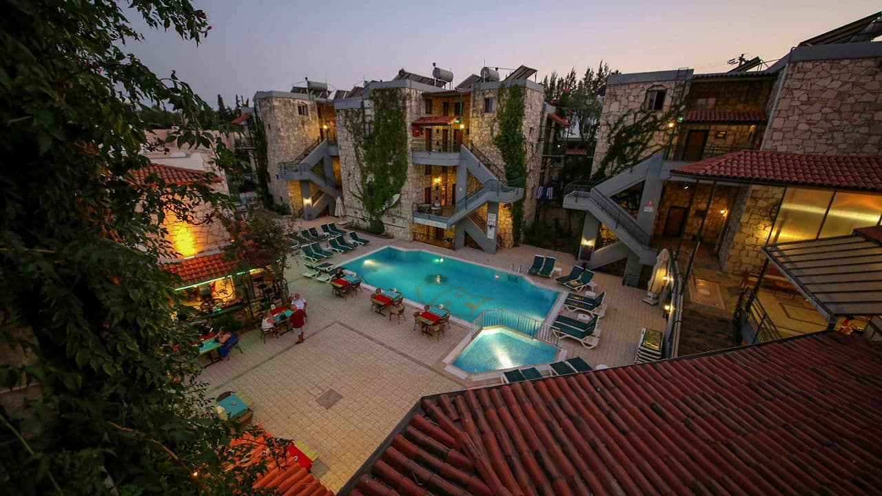 Green House Apartments - photo 3