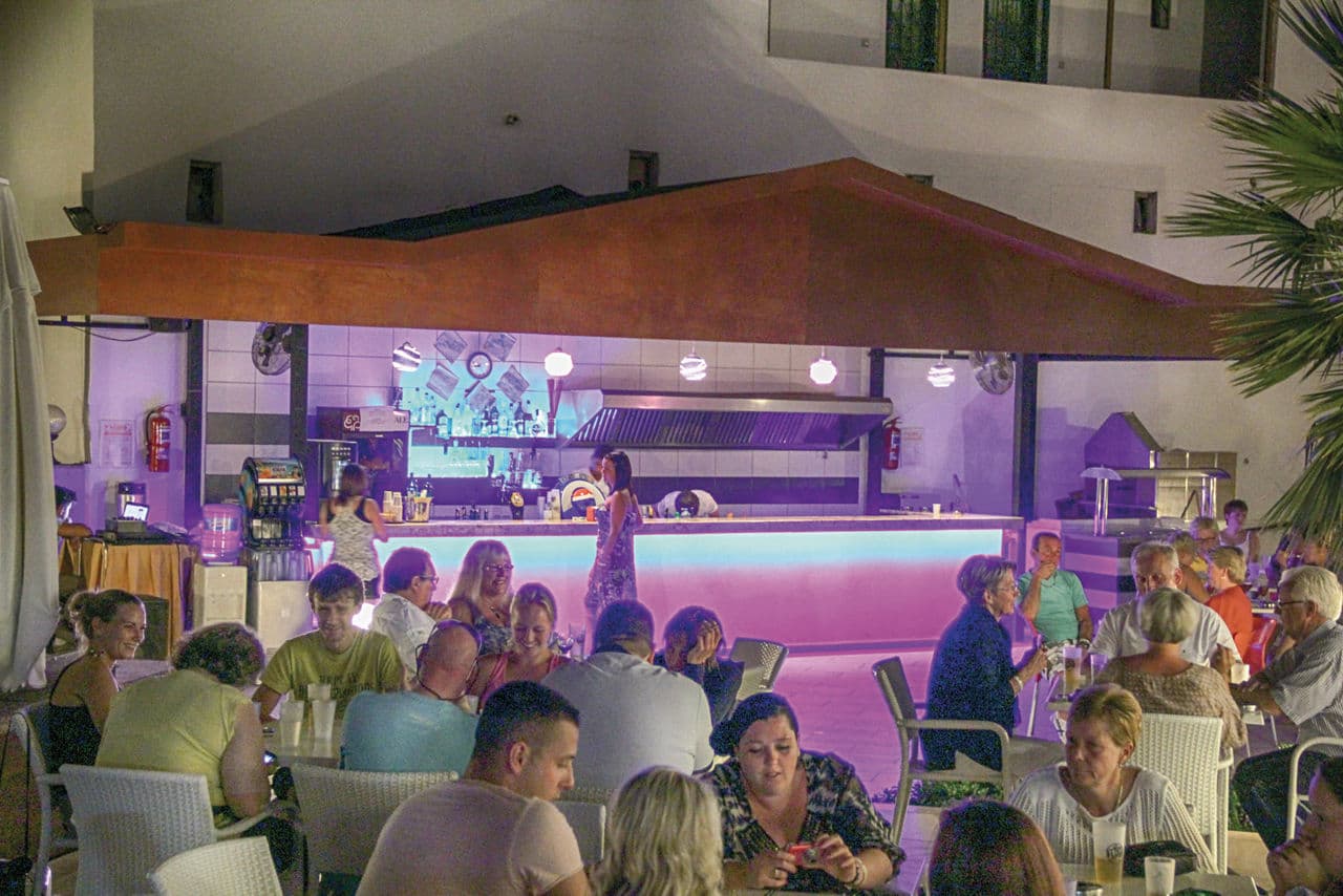 Club Shark Hotel