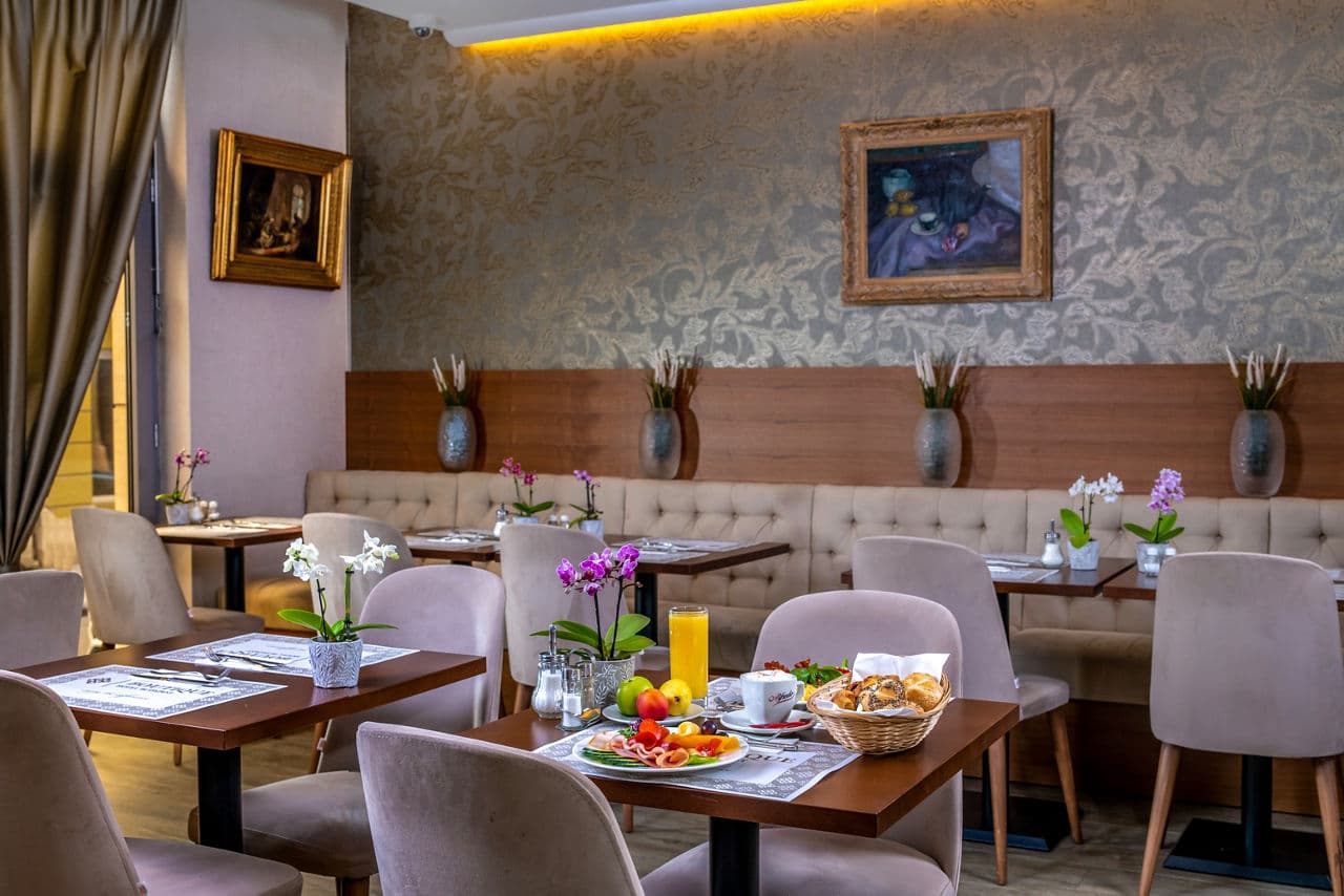 Charm Hotel Budapest - photo 3