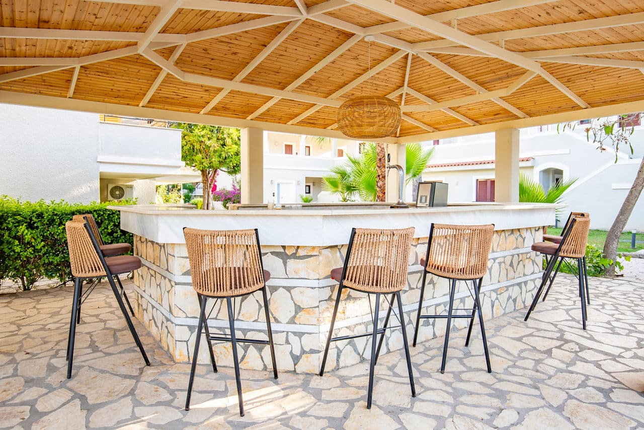 Family getaway to Corfu - photo 2