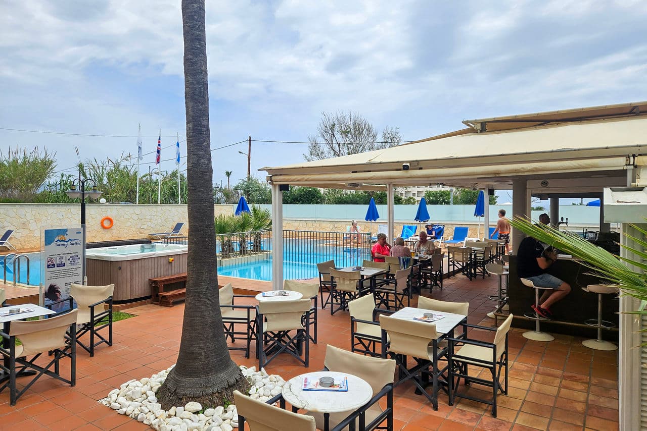 Sunny Suites - photo 2