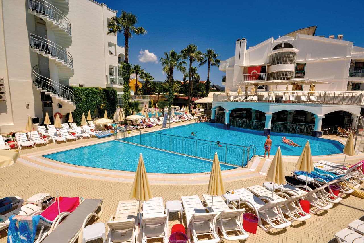Club Atrium Hotel Stay - photo 2