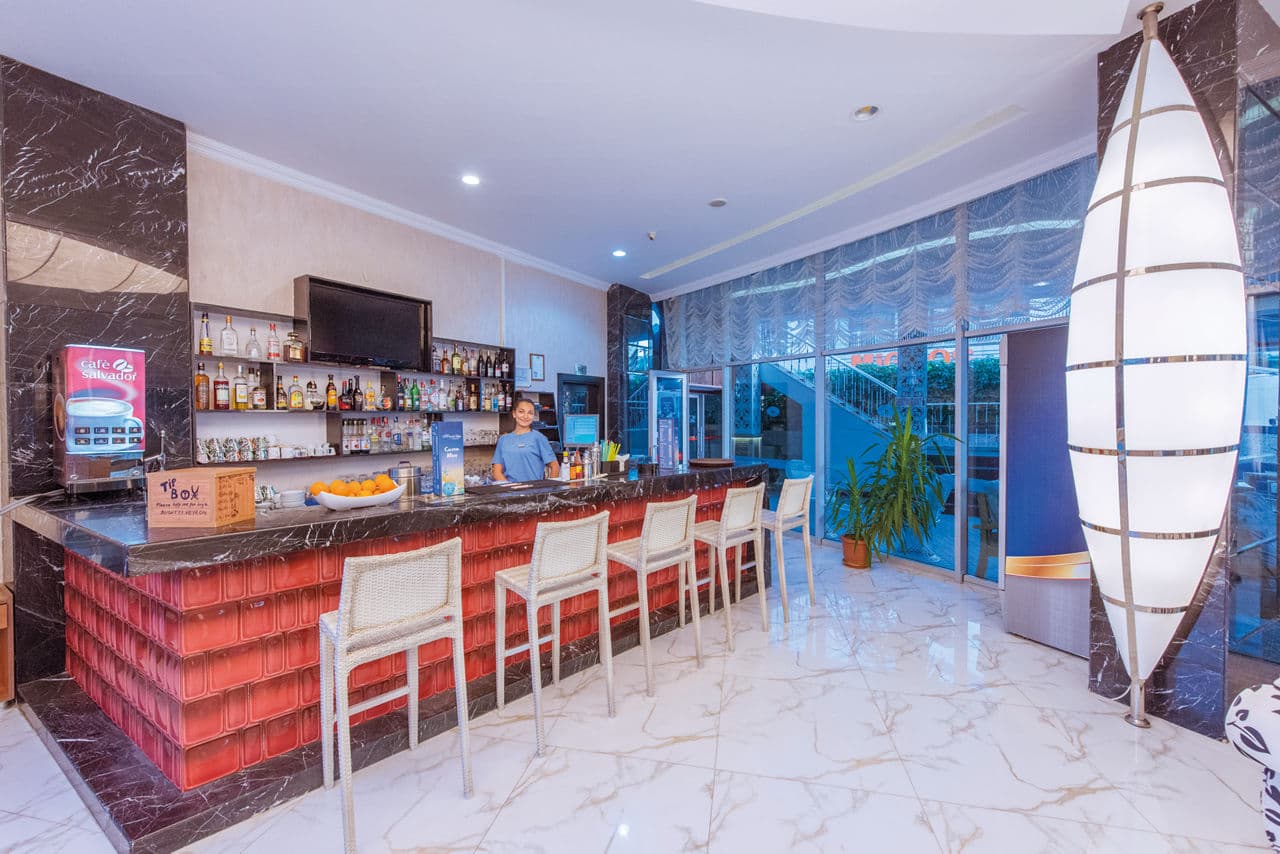 Ocean Blue Hotel - photo 3