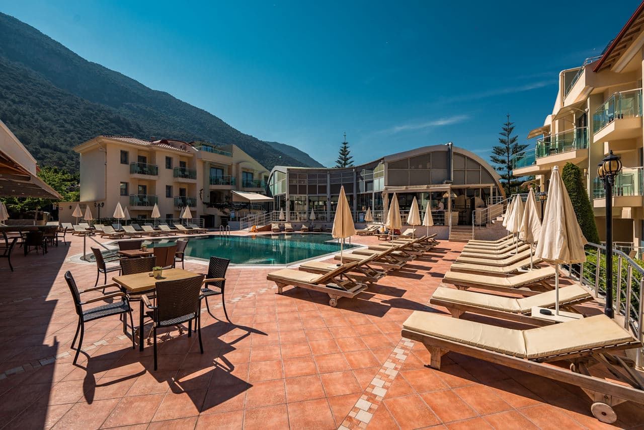 Belcehan Hotel - photo 2