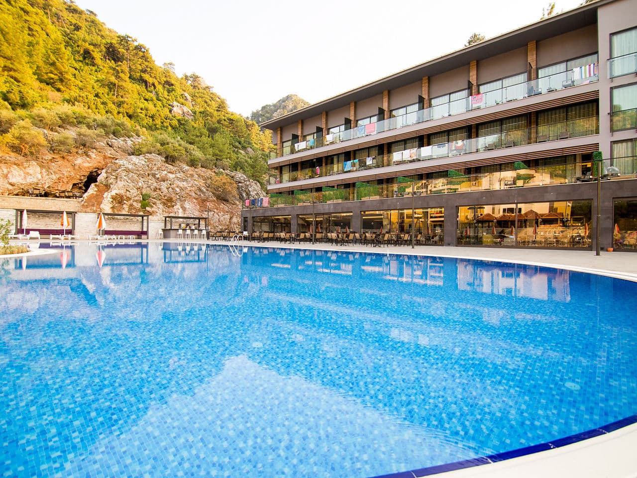 Mirage World Hotel - main photo