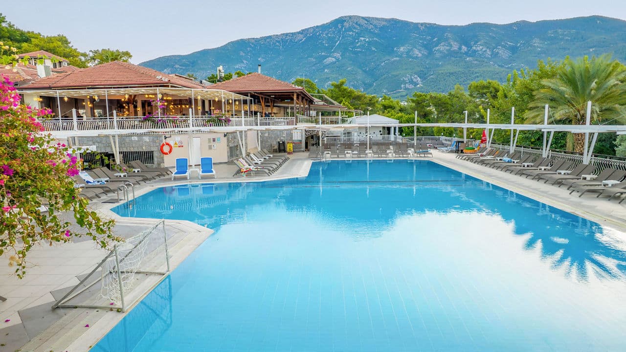St Nicholas Park Hotel - photo 3