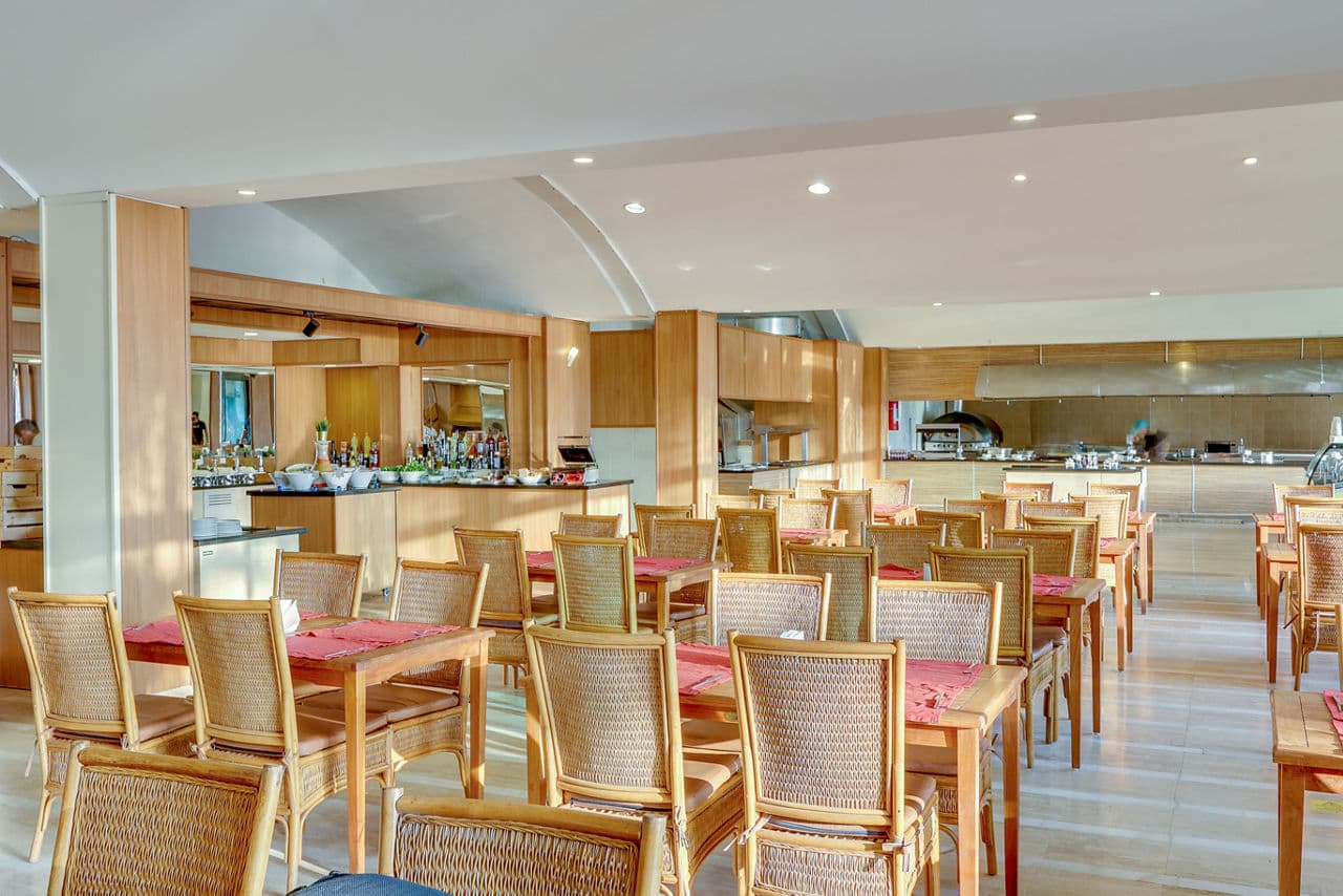 Faros Premium Beach - photo 2