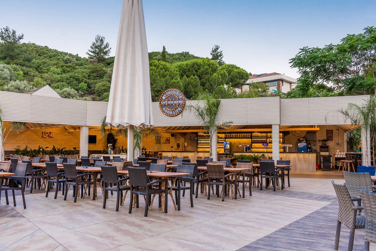 Grand Cettia Hotel - photo 2
