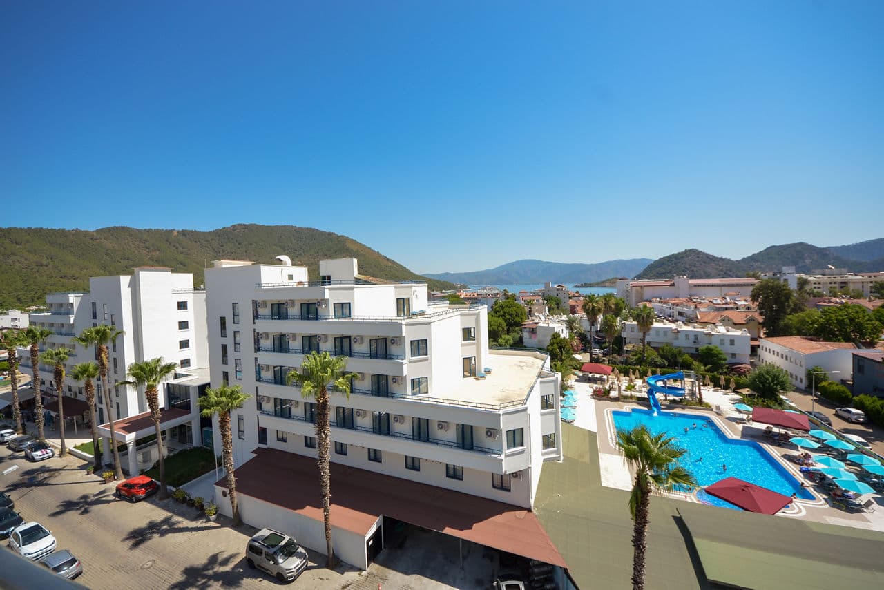 Idas Club Hotel - photo 2