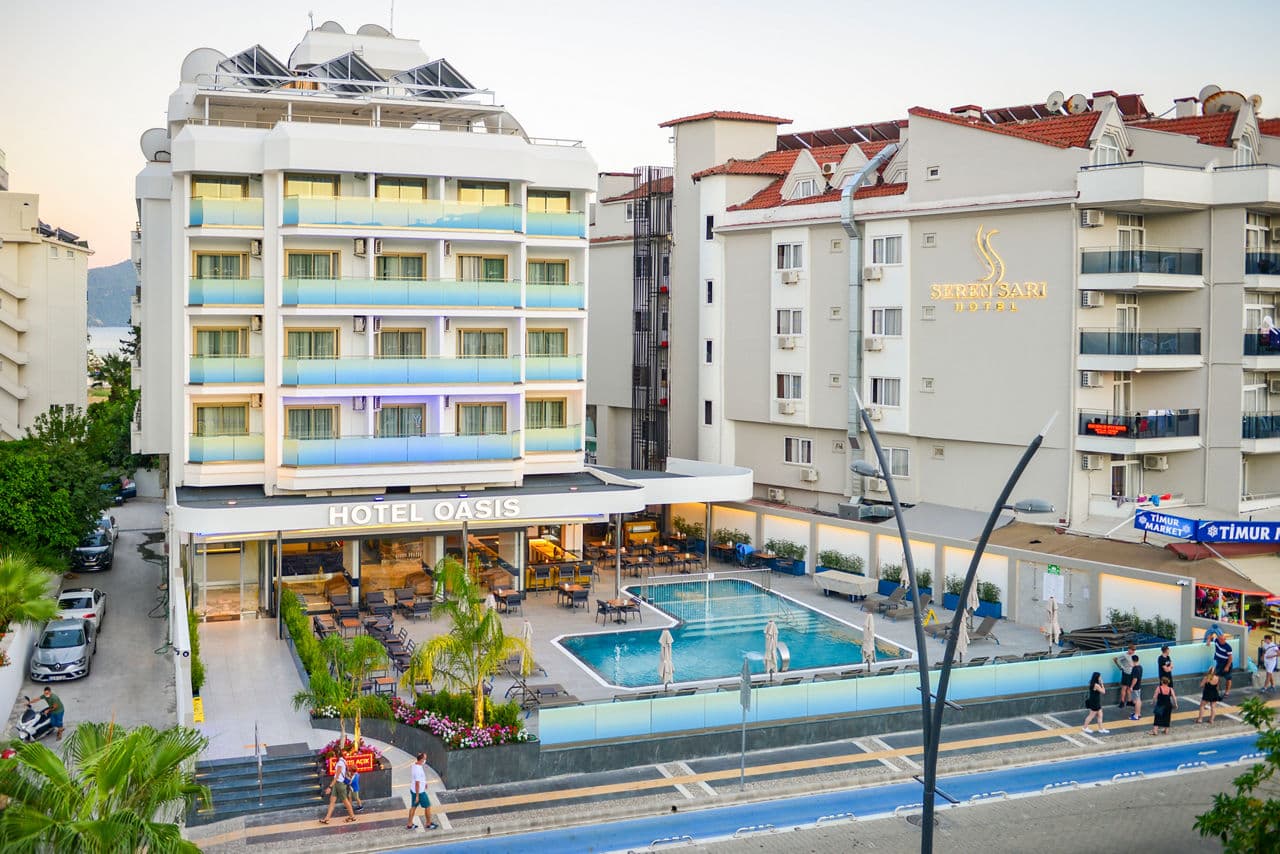 Oasis Hotel - photo 2