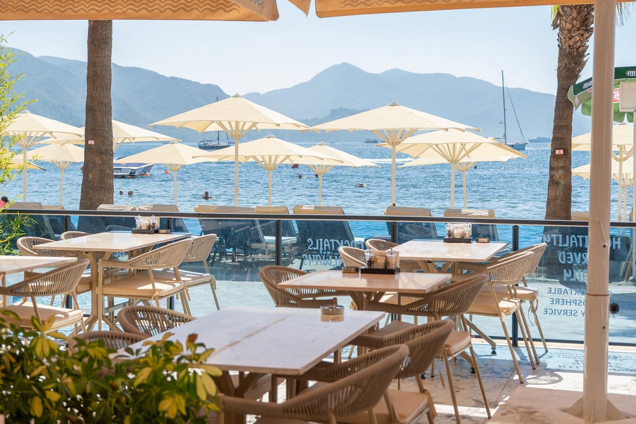 Verde Beach Hotel - photo 3