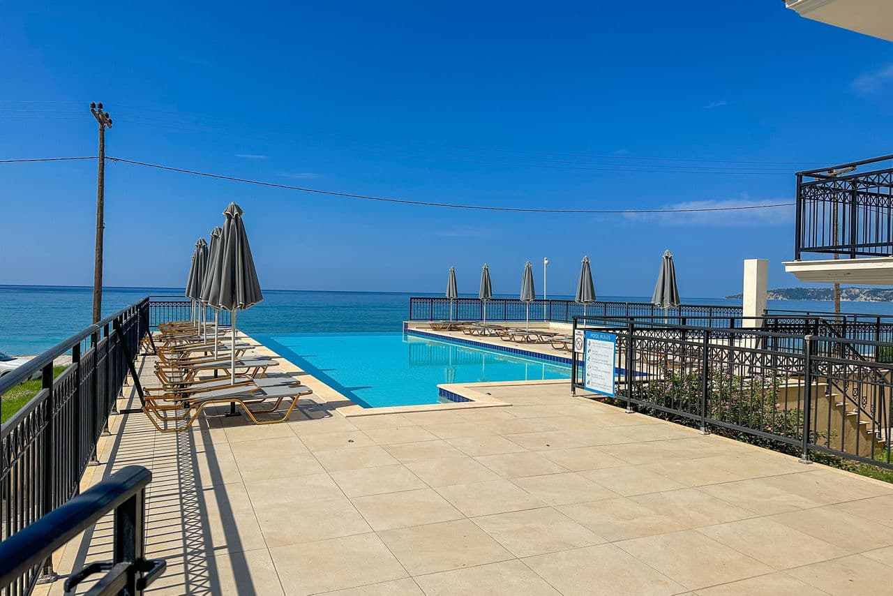 Lourdas Beach Apartments - photo 3