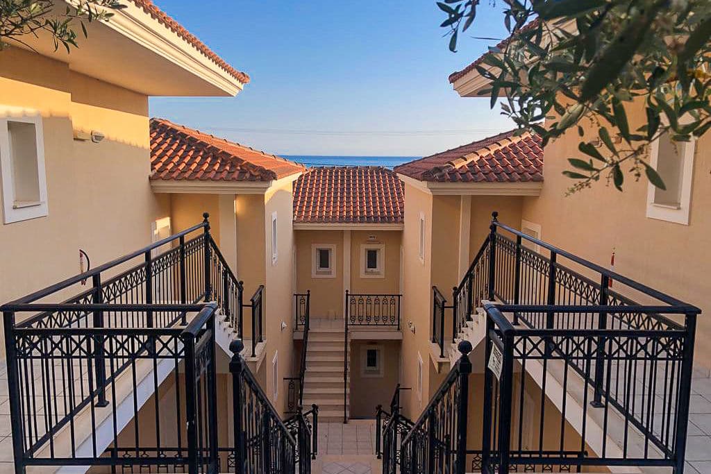 Lourdas Beach Apartments - photo 2
