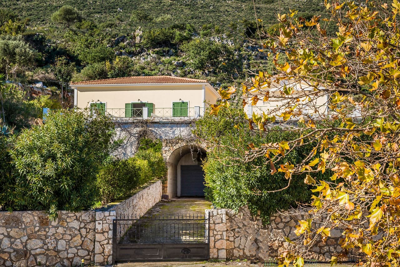 WHAT A DEAL!!!...GREECE IS THE WORD!!! - photo 2