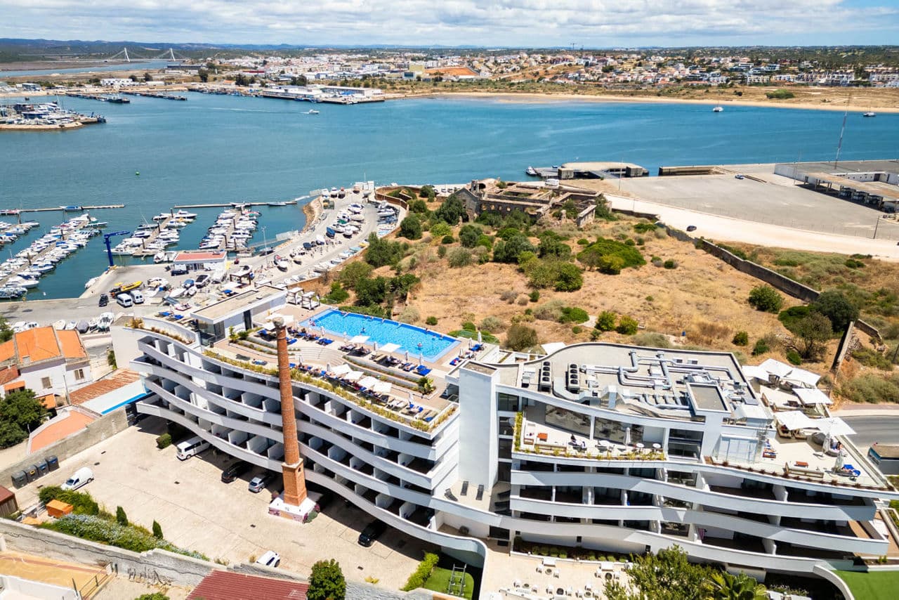 Jupiter Marina Hotel - photo 2