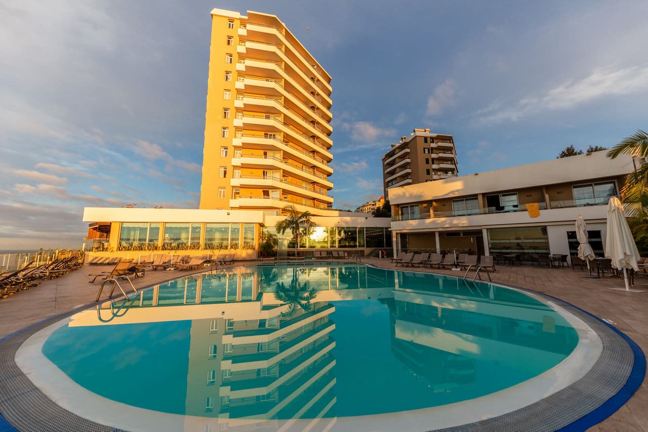 Duas Torres Hotel - photo 2