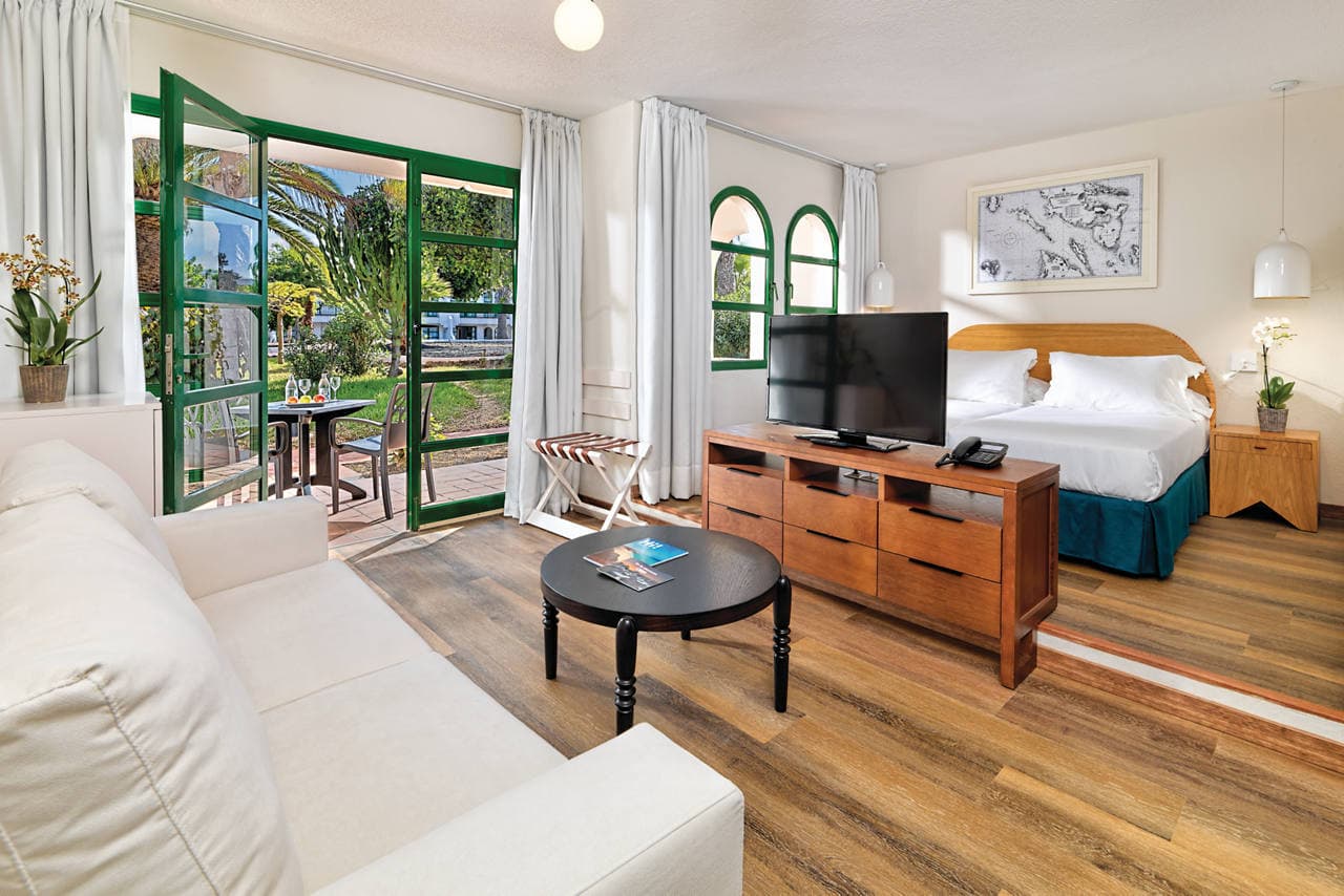 H10 Ocean Suites - photo 3