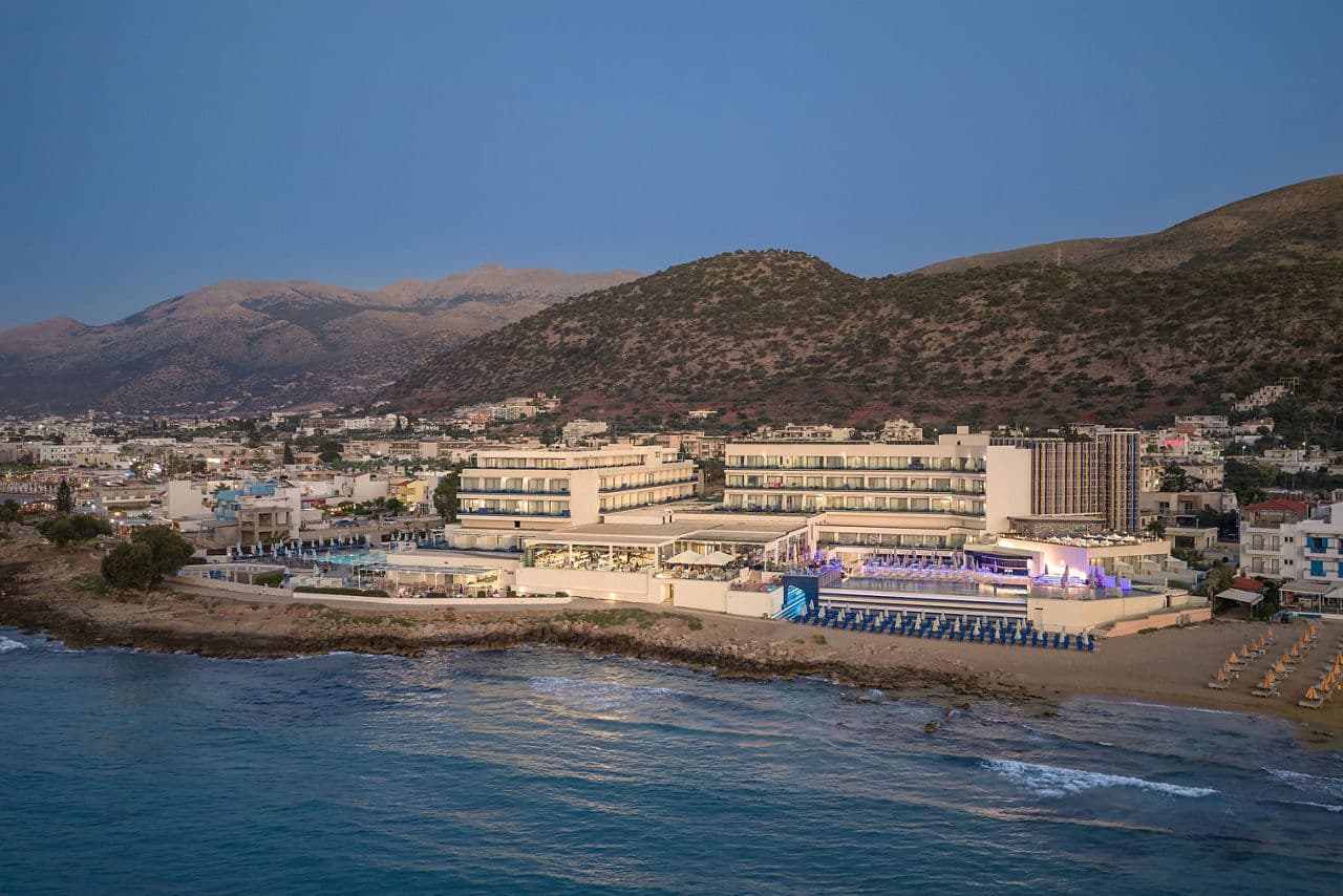 Beach Hotel & Spa - photo 2