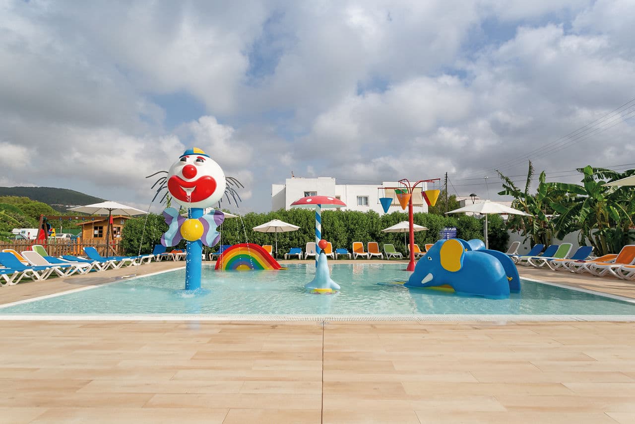 Casa Luis Apartments - photo 3