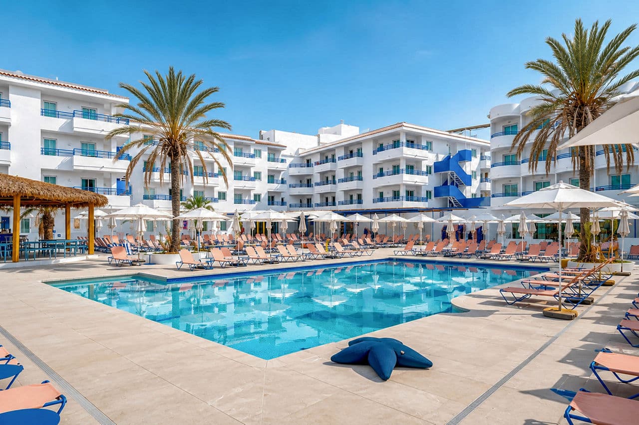 Coral Star Hotel - photo 3
