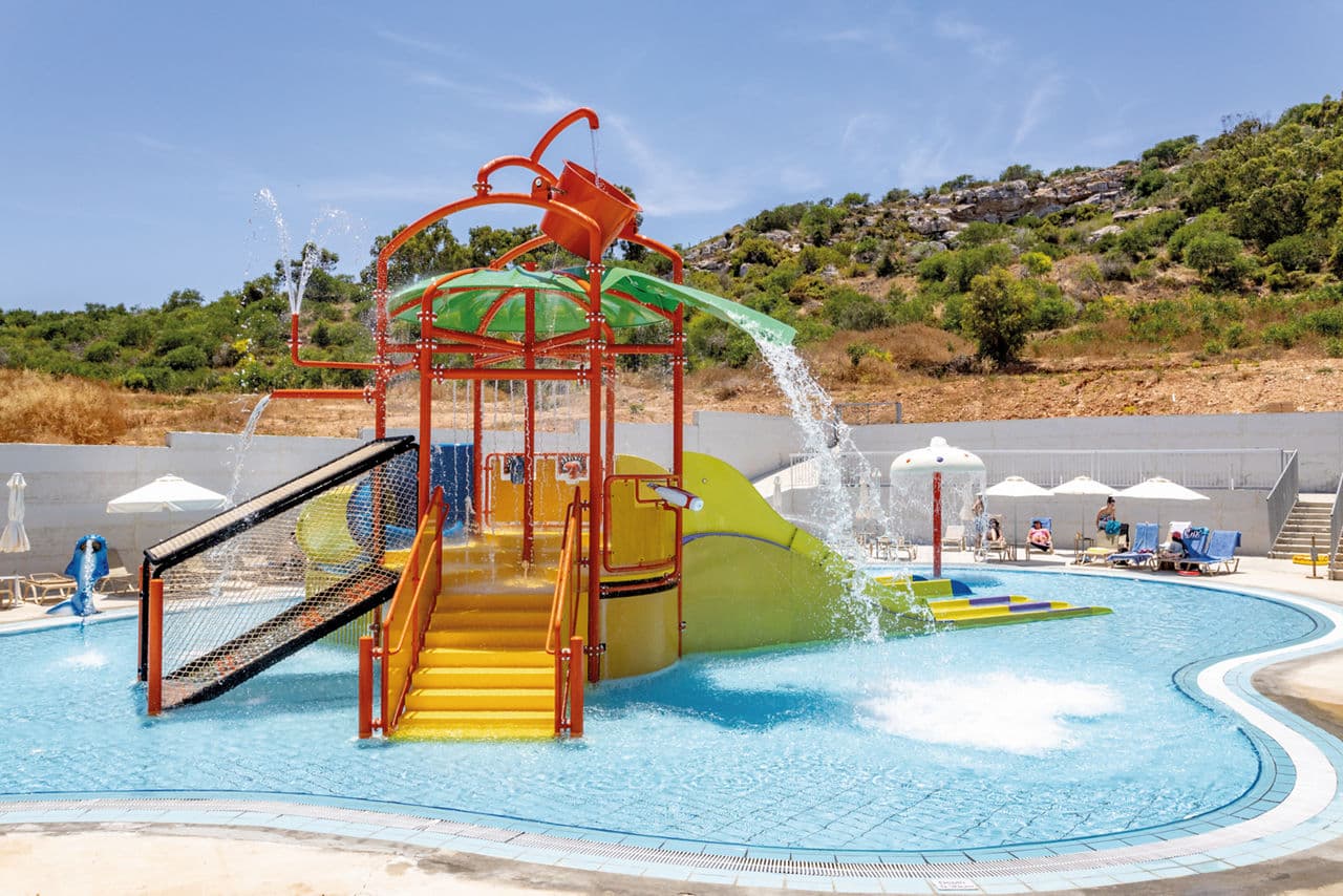 Narcissos Waterpark Resort - photo 2
