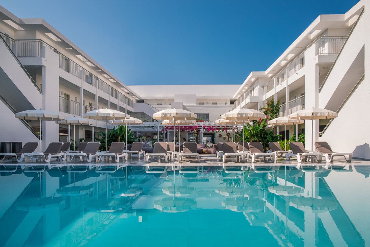 Nissi Park Hotel
