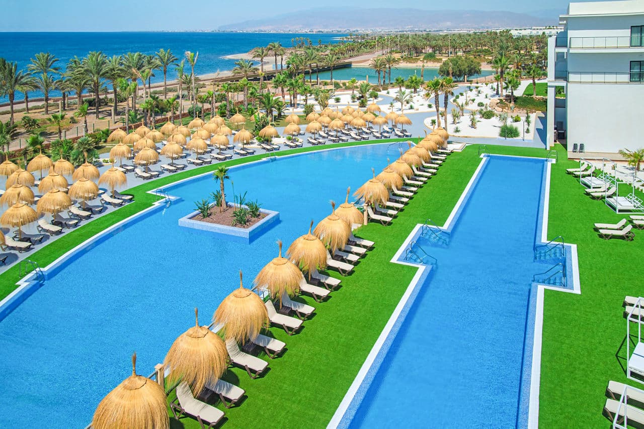 Cabogata Beach Hotel - photo 2